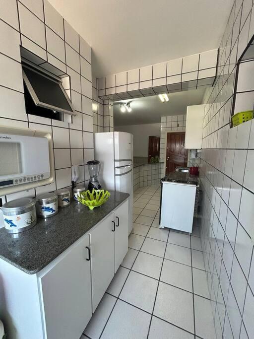 Apartamento De 3 Quartos Na Praia Da Fonte กวาราปารี ภายนอก รูปภาพ